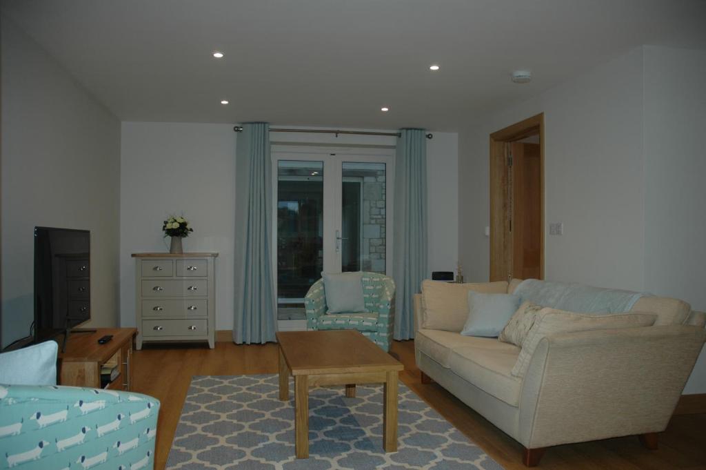 The Final Furlong, Bruton, Bruton