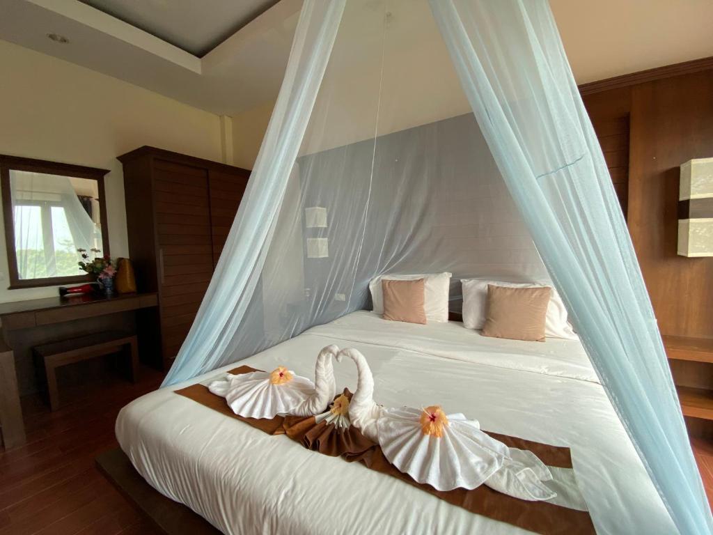 Phuchawee Lanta Resort (SHA Extra Plus) photo