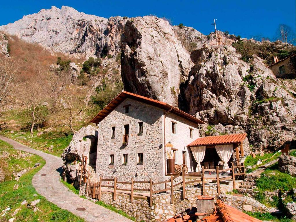 Casa Maru — Hotel in Cabrales