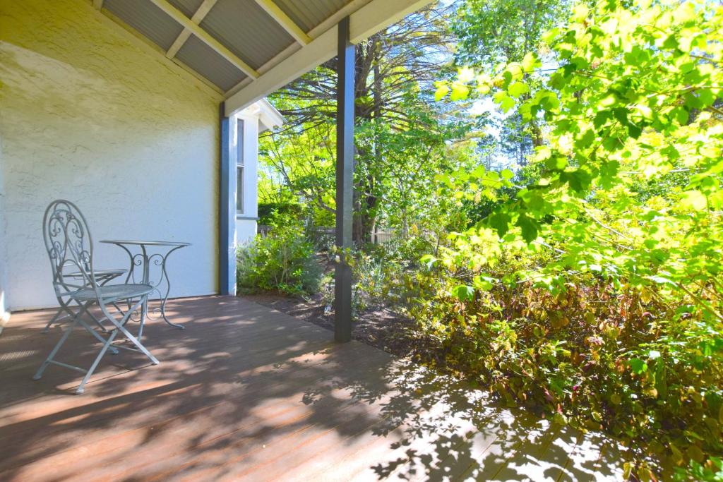 Mintie Cottage on Leura Mall photo