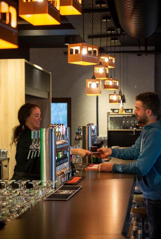 Bar/lounge