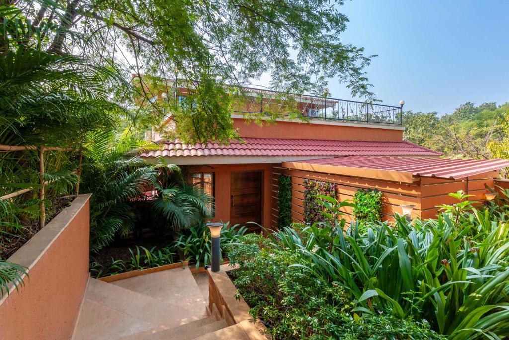 StayVista at Serene Nook — Hotel in Vikramgad