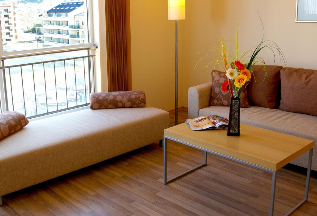 Obzor Beach Resort — Pokoje in Obzor, Region Burgas