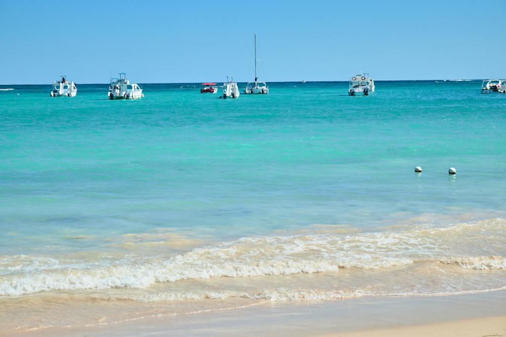 Flor del Mar Condo Punta Cana Beachfront photo