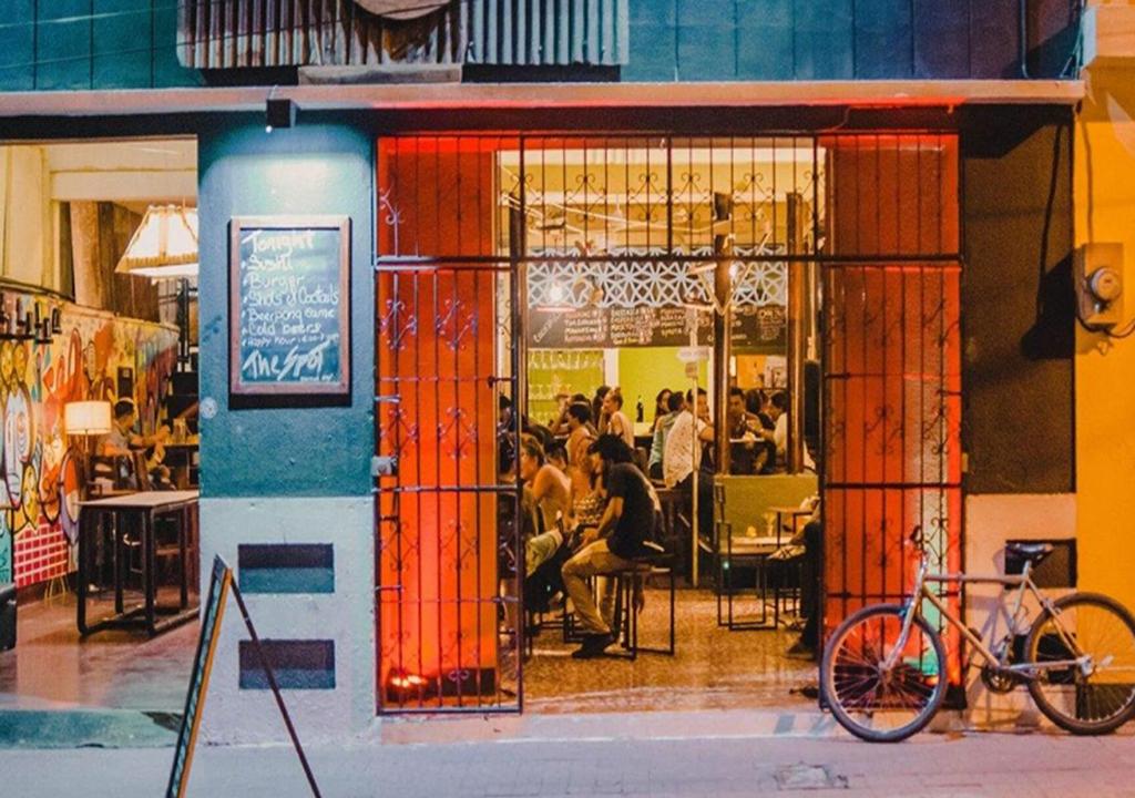 The Spot Hostel Leon — Hotel in León