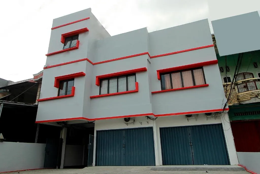 Super OYO 1678 Jati Exclusive Homestay，位于明古鲁省的酒店
