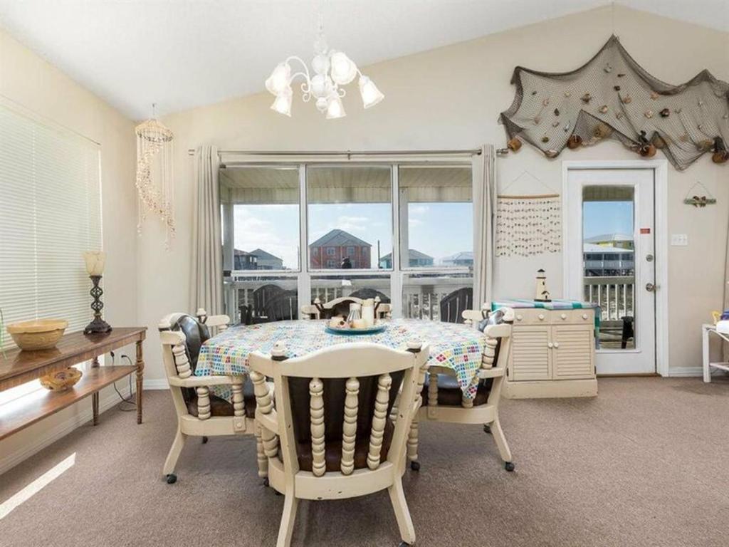 Bama Bound by Meyer Vacation Rentals, Gulf Shores