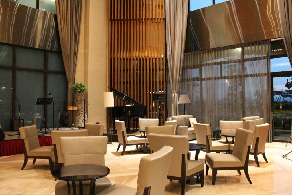 3. 풀론 호텔 단수..