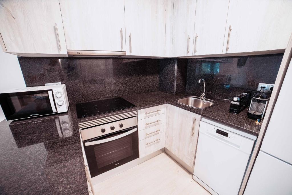 Apartamento reformado a 2 minutos de la playa en Calella! - 3