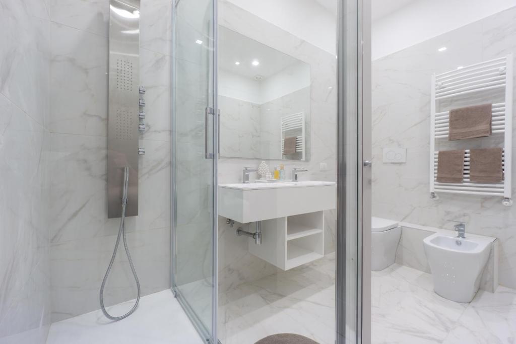 Naples Suite Rodino 24 Additional