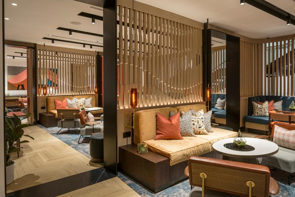 Bar/lounge