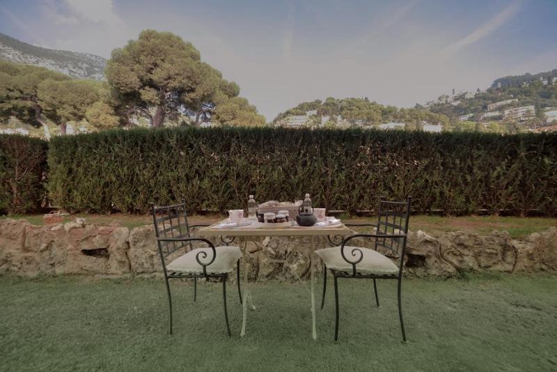 Diodato Suite Apartment - Amazing Location, WiFi, Pool, Sauna, Gym & Private Garden - 3