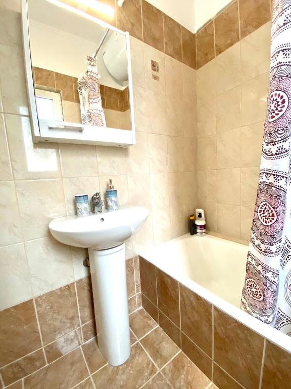 Bohem Apartment near Athens Airport photo