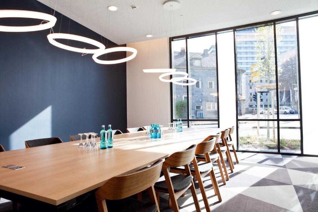 ホリデイ イン エクスプレス ジーゲン バイ IHG (Holiday Inn Express Siegen By IHG) 会議室