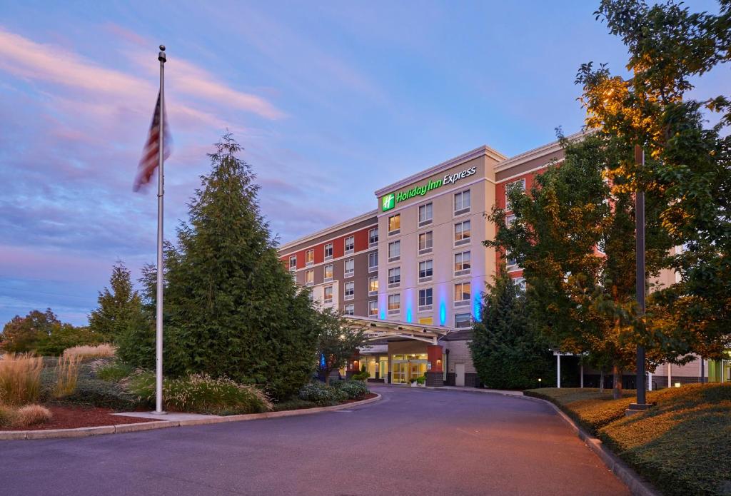 Holiday Inn Express Eugene-Springfield photo