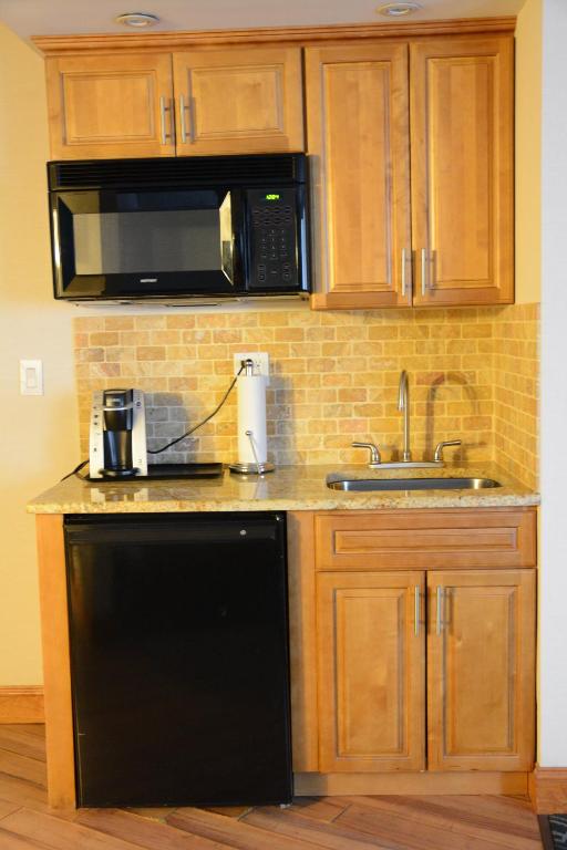 Holiday Inn Express Stamford Photo 1