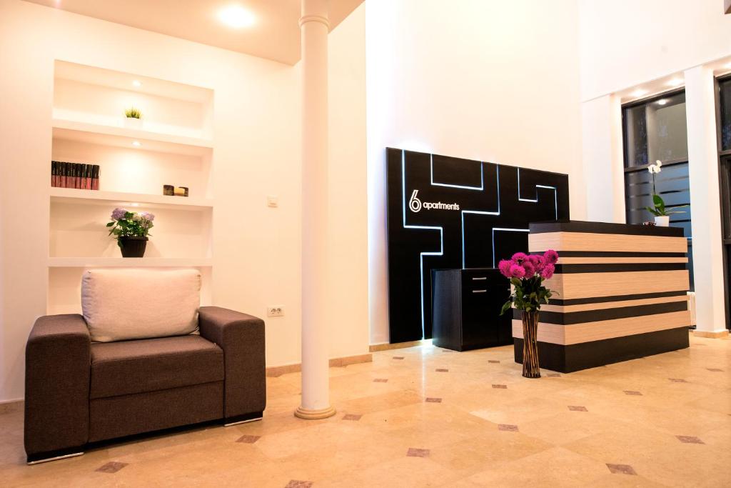6 Apartments photo