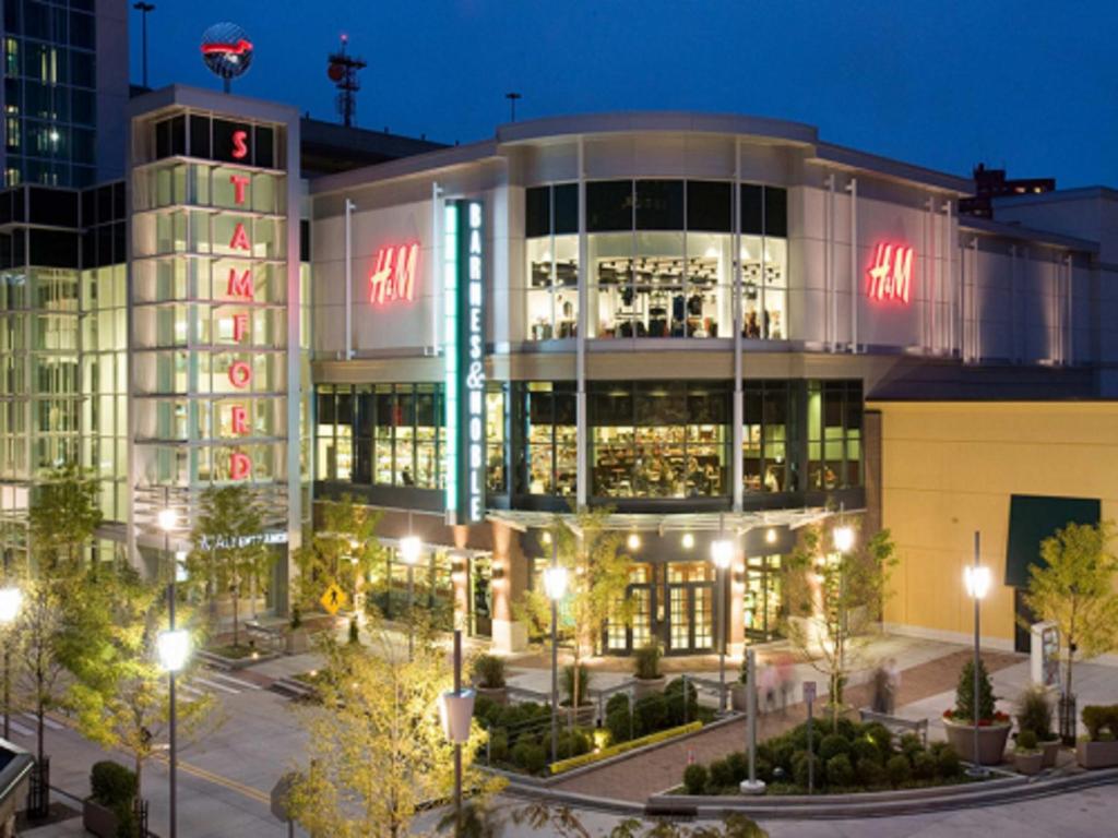 Holiday Inn Express Stamford Photo 6