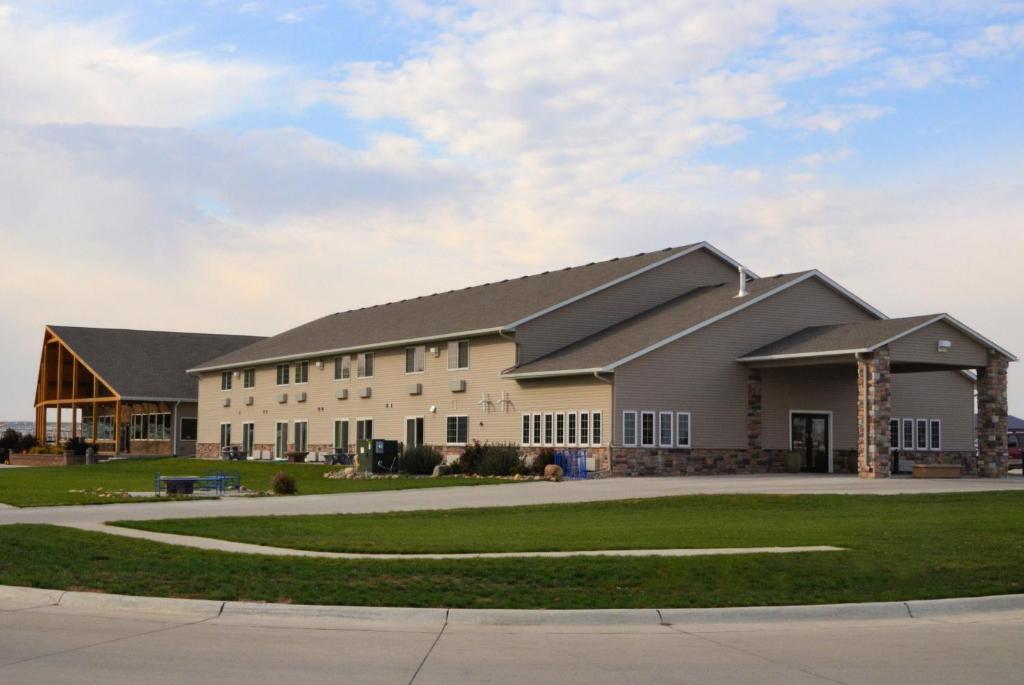 Cobblestone Inn & Suites - Lake View photo