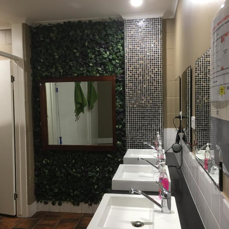 KI Dragonfly Guesthouse photo