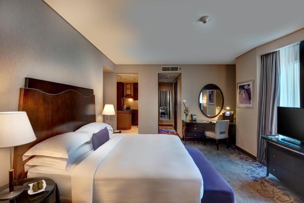 Dubai Rose Rayhaan by Rotana – Dubai room