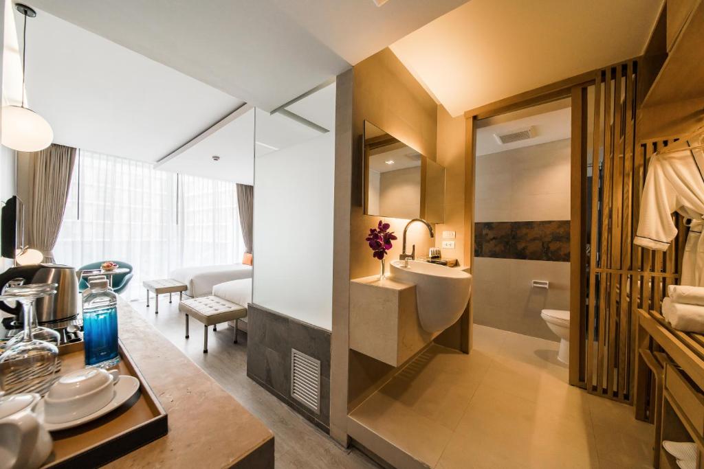 Bathroom, Hotel Vista in Pattaya