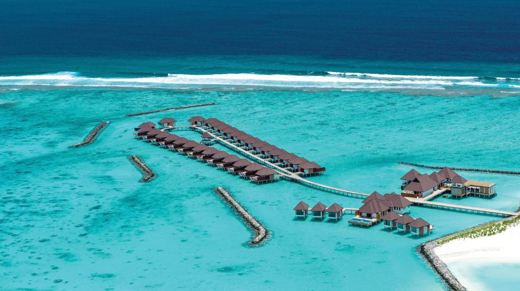 VARU by Atmosphere - Premium All Inclusive with Free Transfers — Hotel building in Kaafu Atoll, Kaafu