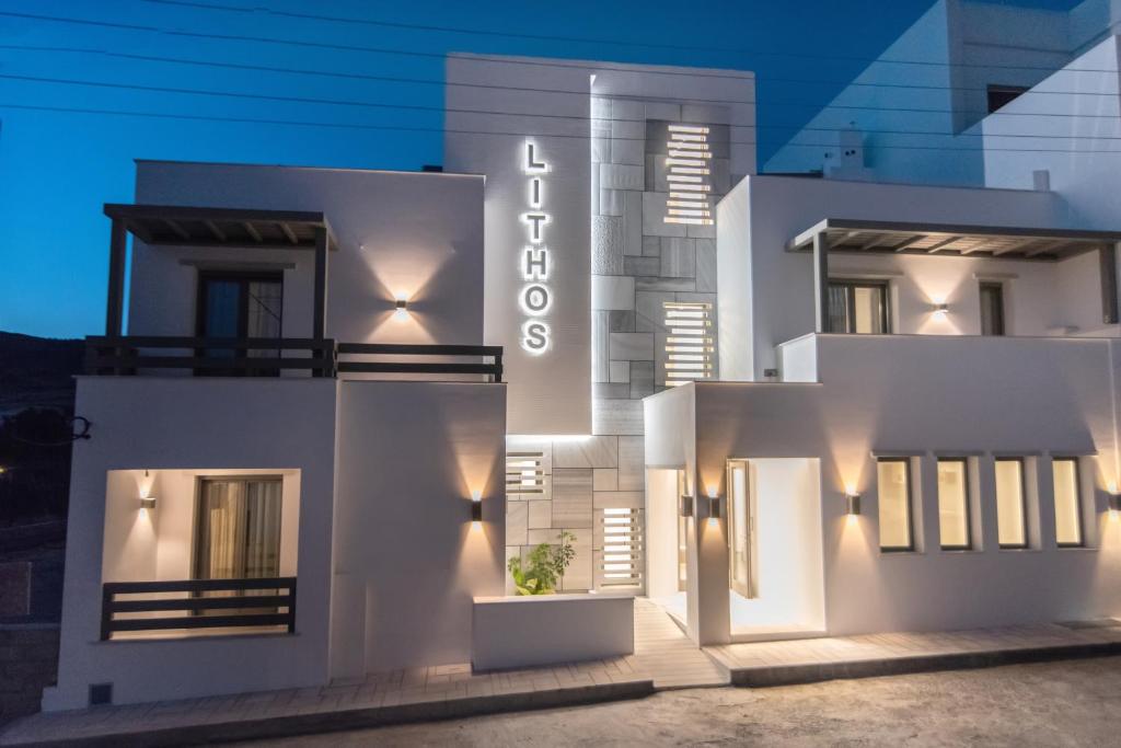 Lithos Luxury Suites — Hotel in Tinos
