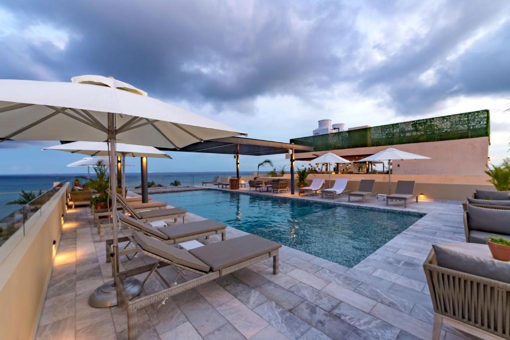 Singular Joy Vacation Rentals - 2