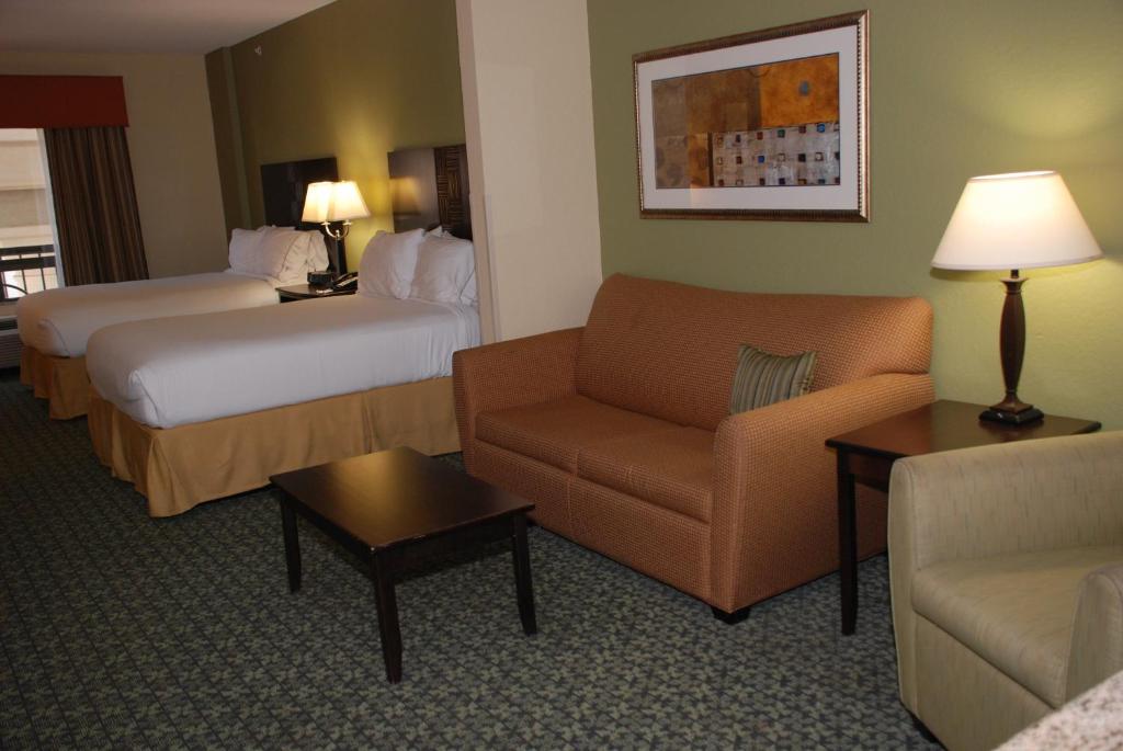 Holiday Inn Express & Suites Covington photo