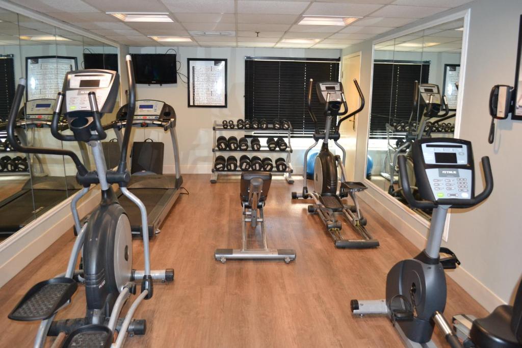Holiday Inn Express Harrisburg SW - Mechanicsburg photo