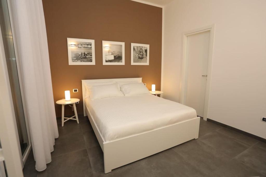 Delia Rooms & Gallery - 4