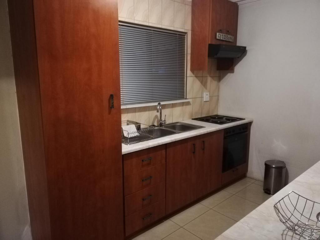 Rocky Ridge Guest House SELF Catering - No alcohol allowed photo