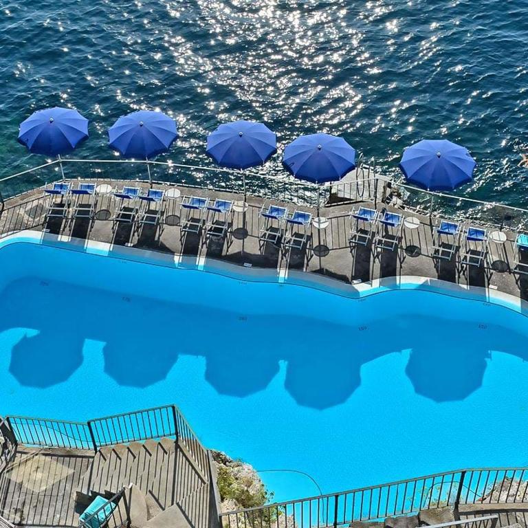 Hotel Luna Convento — Swimming pool in Amalfi, Campania
