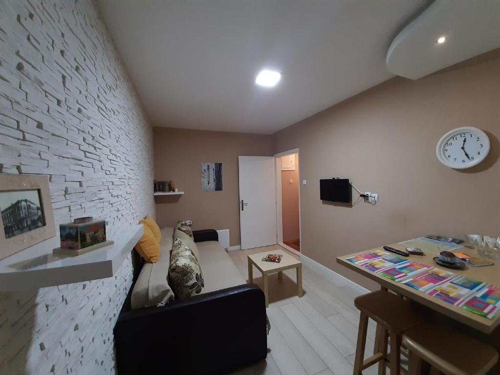 Apartman Ana 전경