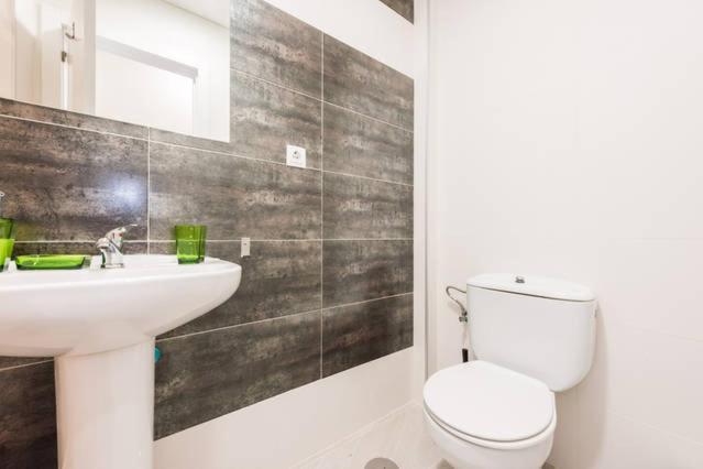 M&F Apartaments Gran Via photo
