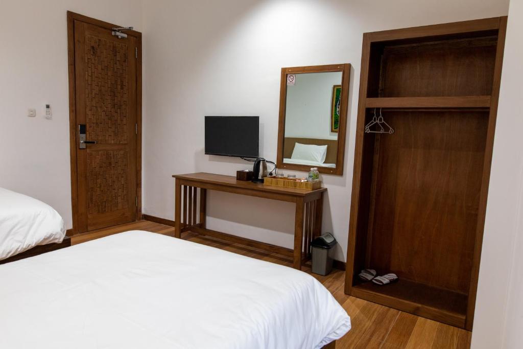Baratha Hotel & Resto photo