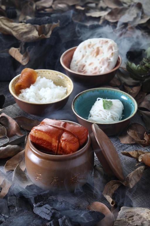 อาหารและเครื่องดื่ม