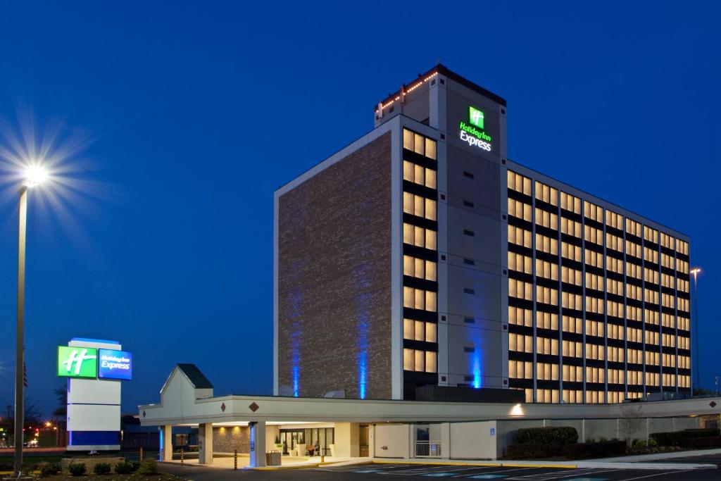 Holiday Inn Express Washington DC - Springfield, an IHG Hotel