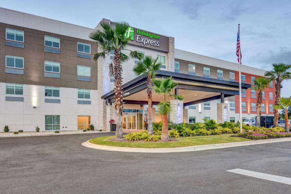 Holiday Inn Express Fort Walton Beach Central photo