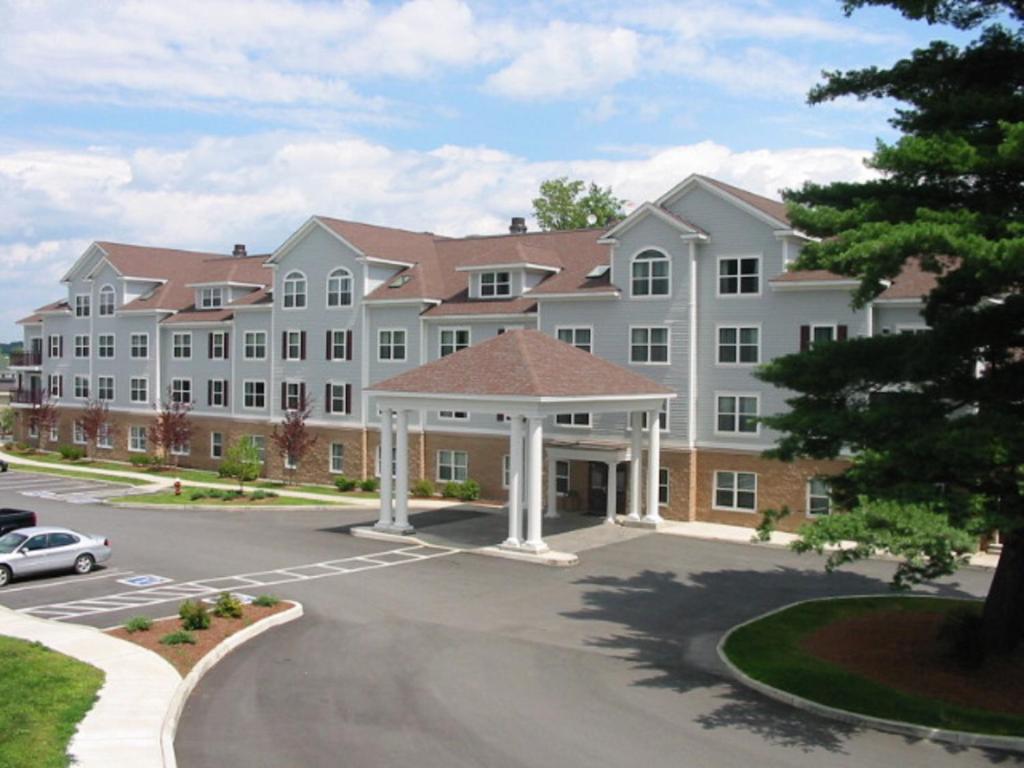 Holiday Inn Express Hotel & Suites White River Junction By IHG 外観