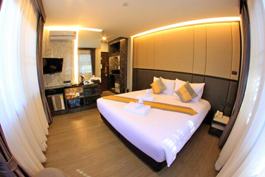 Orasa hotel 전경