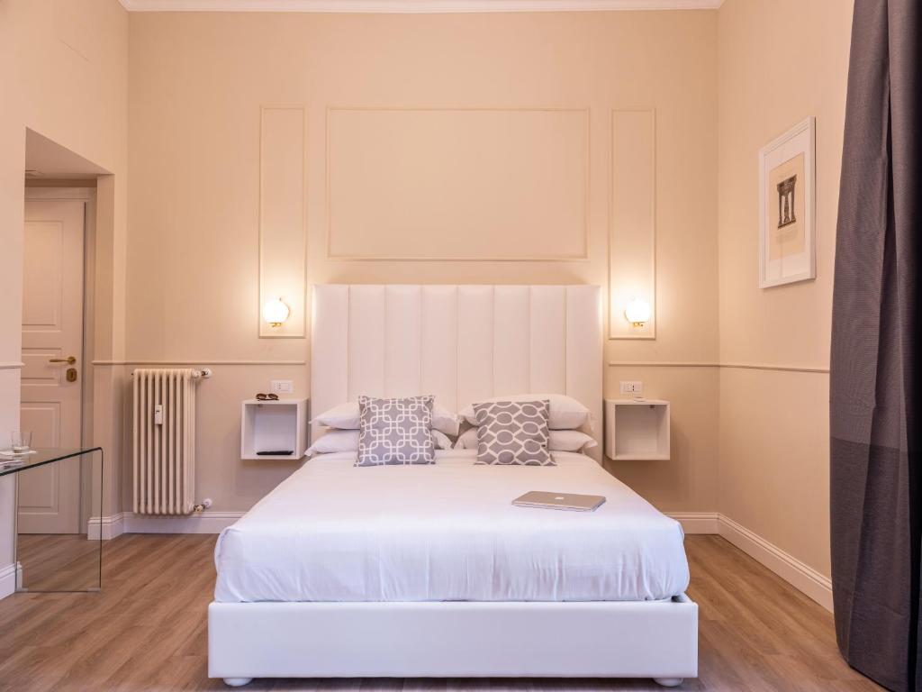Vatican Palace Suites by Premium Suites Collection - 2