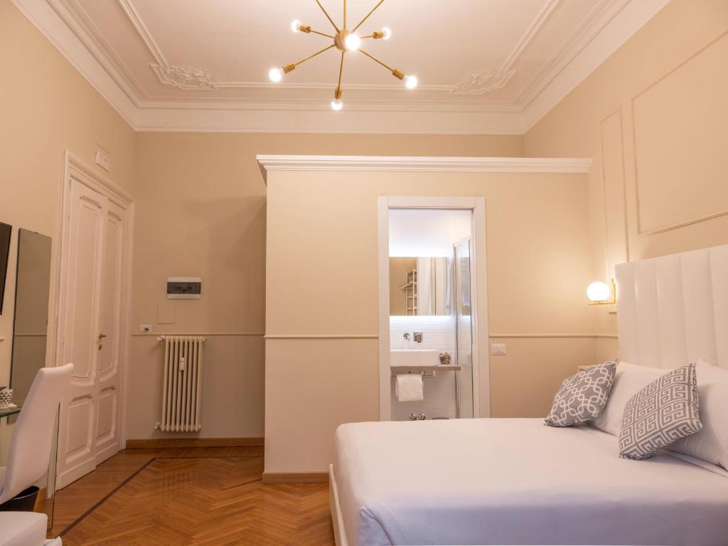 Vatican Palace Suites by Premium Suites Collection - 3