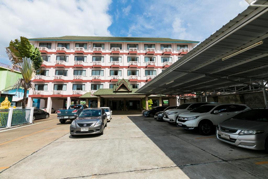 Tokyo Hotel — Hotel in Ubon Ratchathani