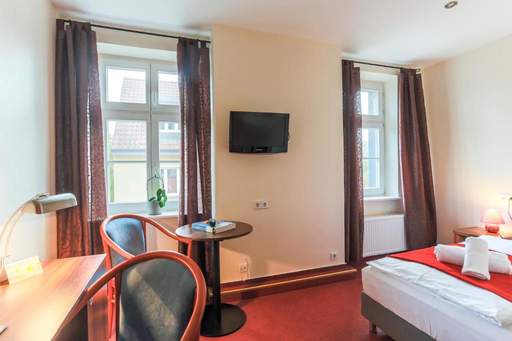 Hotel ,,Zur Alten Oder" Frankfurt photo