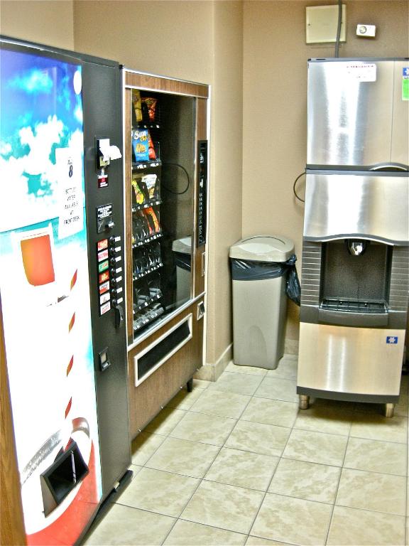 Super 8 By Wyndham Baker City Photo 14