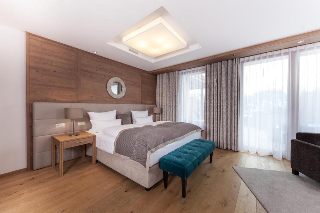 Schlosshotel Fiss - 4