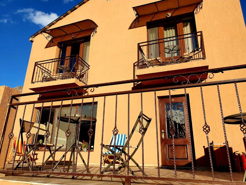 Nikolo Inn photo
