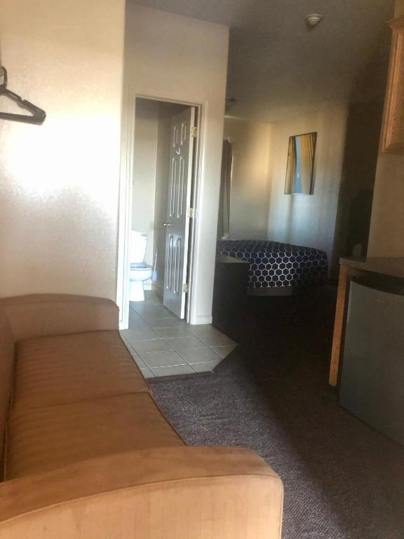 Lone Star Inn & Suites photo